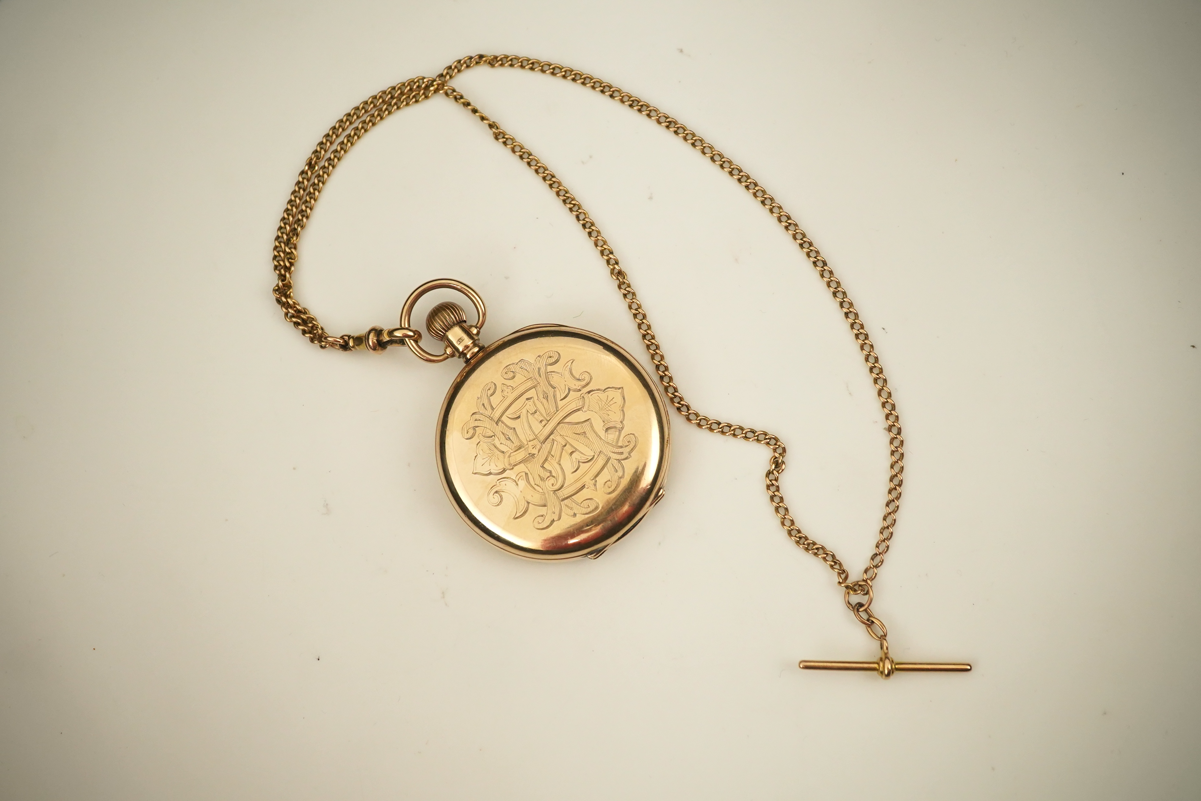 A George V 9ct gold open faced keyless pocket watch